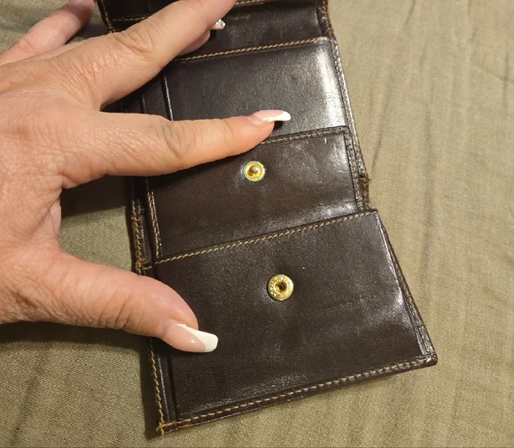 Fendi Brown Key & Card Holder with Vintage Patina - Picture 3 of 8